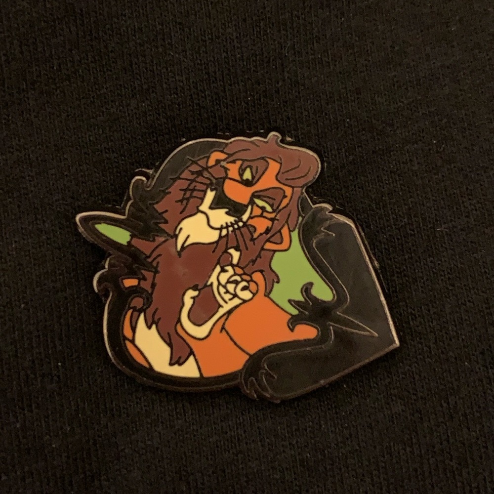 the-lion-king-scar-black-frame-villain-pin-gem